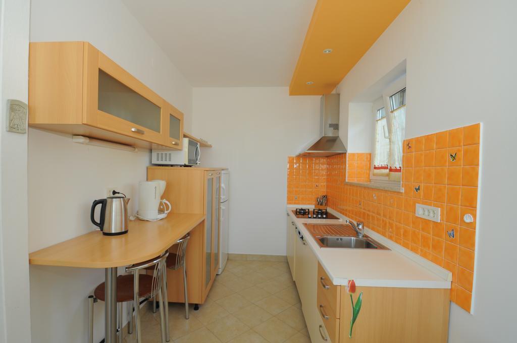 Apartment Kisic 3 Ичичи Экстерьер фото