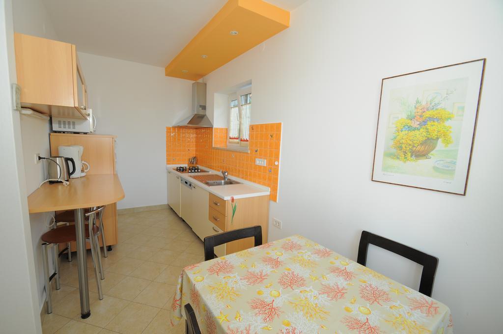 Apartment Kisic 3 Ичичи Экстерьер фото